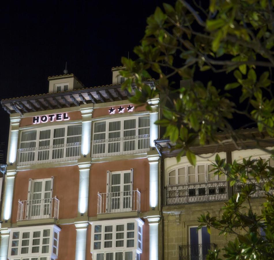 Hotel Plaza De La Paz Haro Bagian luar foto