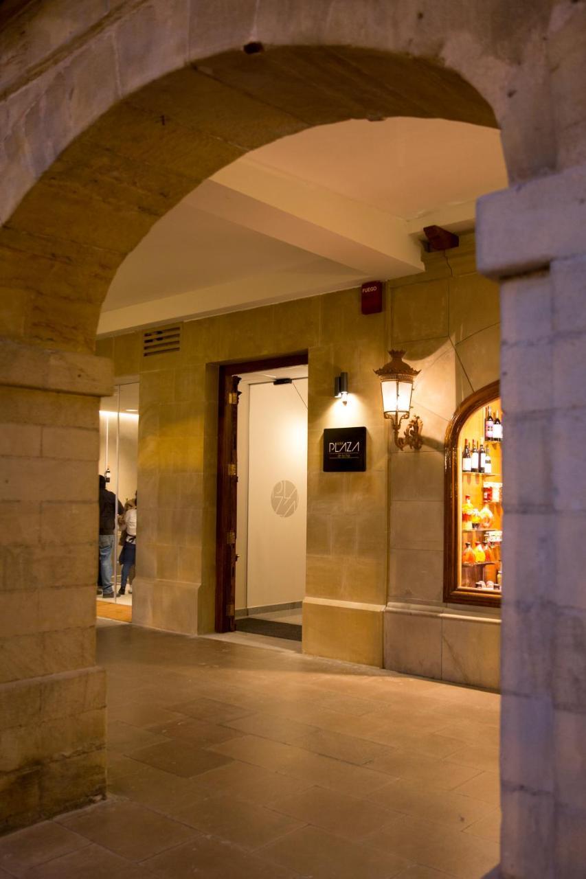 Hotel Plaza De La Paz Haro Bagian luar foto